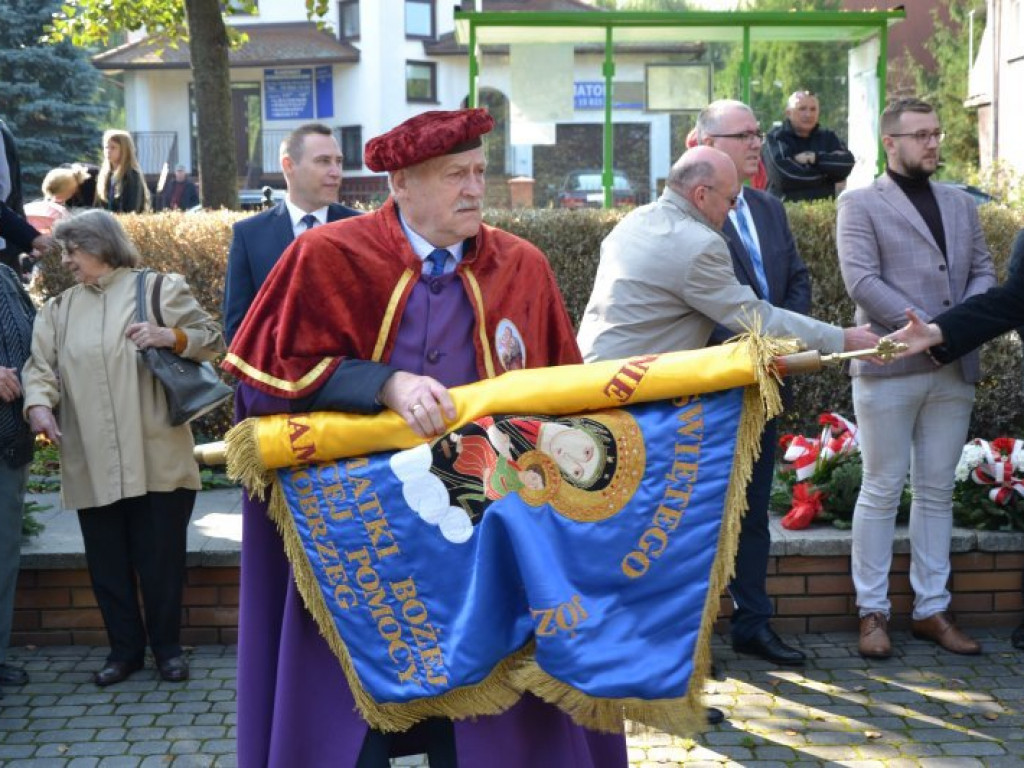 W Tarnobrzegu odsłonięto popiersie księdza Michała Józefczyka [zdjęcia]
