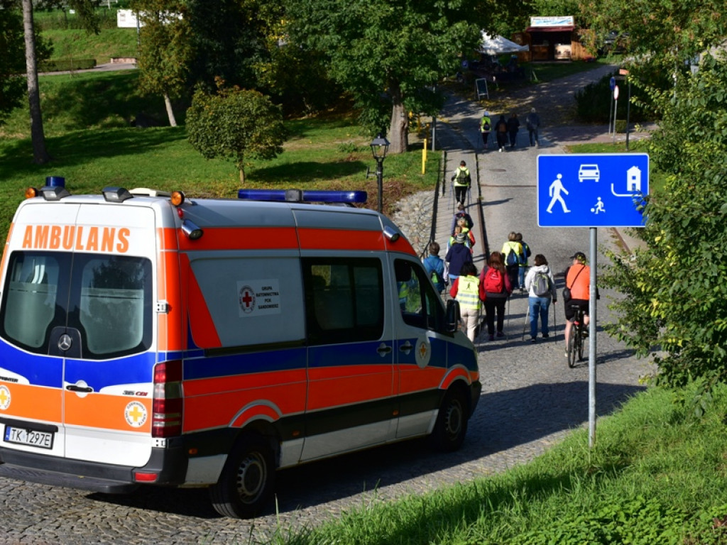 Sandomierz, gm. Samborzec. Pobiegli po zdrowie i ... wyjątkowe sandały [zdjęcia]