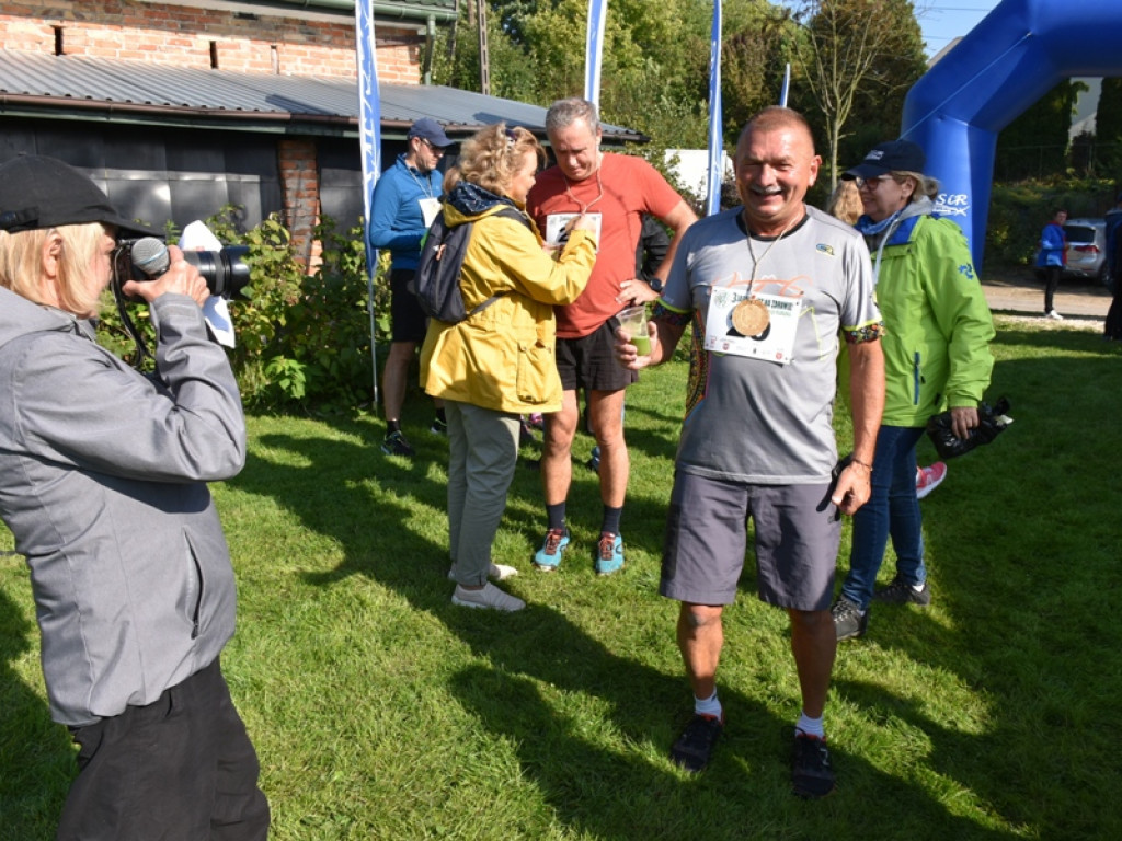 Sandomierz, gm. Samborzec. Pobiegli po zdrowie i ... wyjątkowe sandały [zdjęcia]