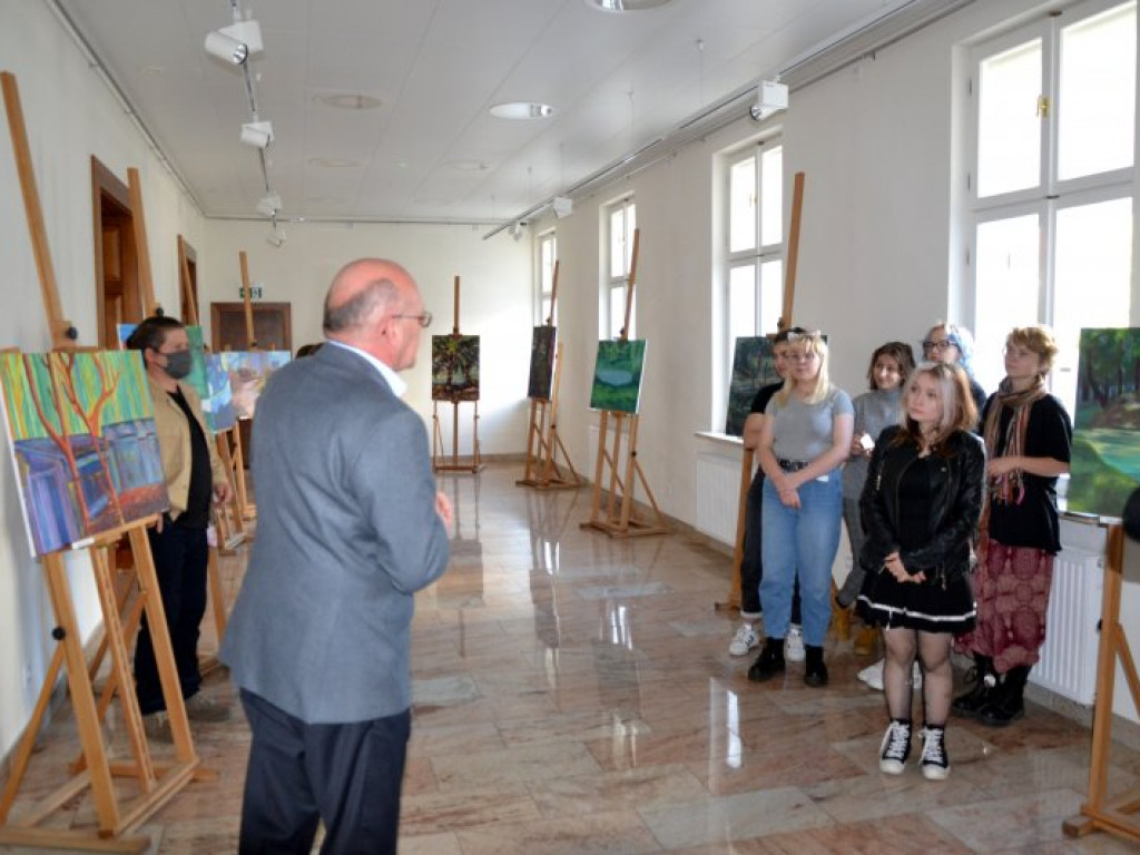 Tarnobrzeg. Malarski plener w parku dzikowskim [zdjęcia]
