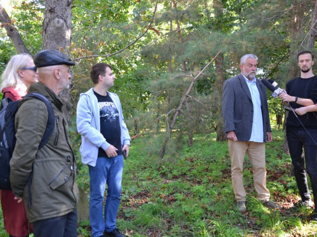 Upamiętnili tarnobrzeskich Żydów wymordowanych w czasie II wojny światowej [zdjęcia]