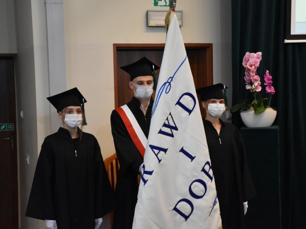 Uroczysta inauguracja roku akademickiego w Państwowej Uczelni Zawodowej w Tarnobrzegu [zdjęcia]