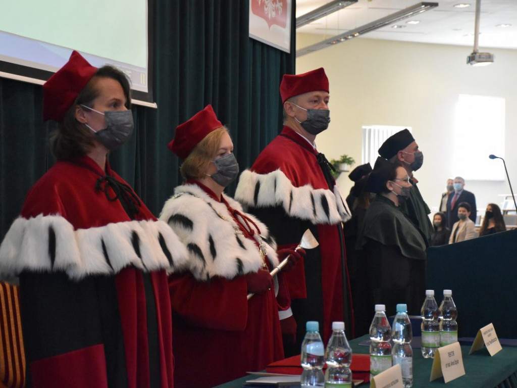 Uroczysta inauguracja roku akademickiego w Państwowej Uczelni Zawodowej w Tarnobrzegu [zdjęcia]