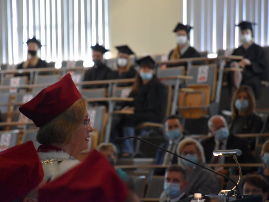 Uroczysta inauguracja roku akademickiego w Państwowej Uczelni Zawodowej w Tarnobrzegu [zdjęcia]