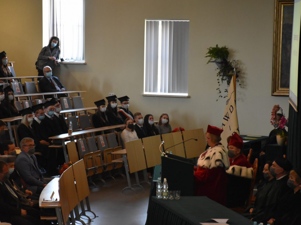 Uroczysta inauguracja roku akademickiego w Państwowej Uczelni Zawodowej w Tarnobrzegu [zdjęcia]