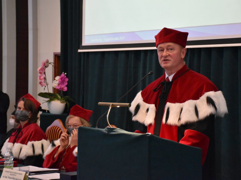 Uroczysta inauguracja roku akademickiego w Państwowej Uczelni Zawodowej w Tarnobrzegu [zdjęcia]