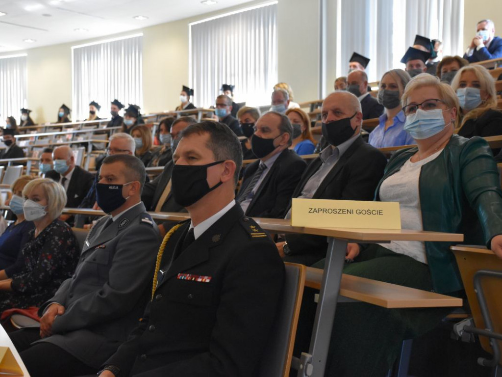 Uroczysta inauguracja roku akademickiego w Państwowej Uczelni Zawodowej w Tarnobrzegu [zdjęcia]