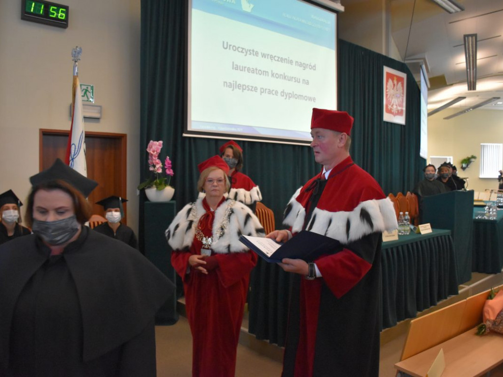 Uroczysta inauguracja roku akademickiego w Państwowej Uczelni Zawodowej w Tarnobrzegu [zdjęcia]