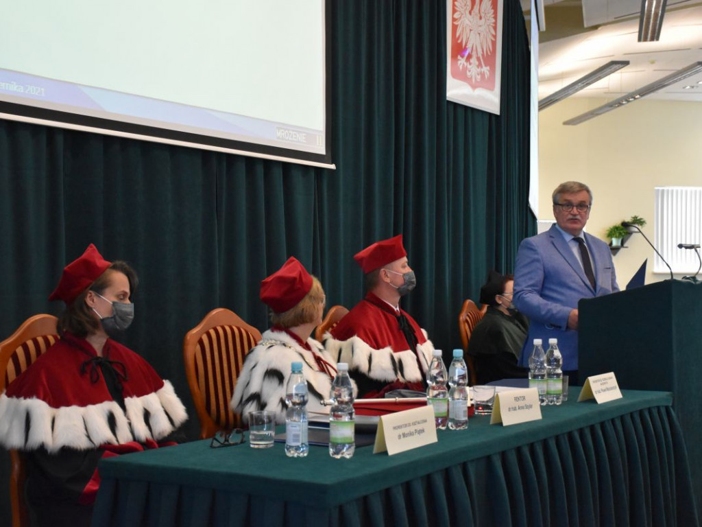 Uroczysta inauguracja roku akademickiego w Państwowej Uczelni Zawodowej w Tarnobrzegu [zdjęcia]