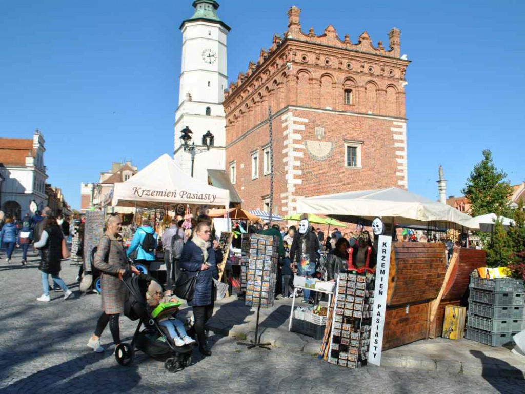 Gigantyczne tłumy na odpuście bł. Wincentego Kadłubka w Sandomierzu [zdjęcia]