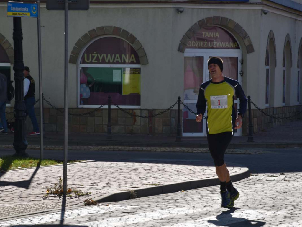 43. Bieg Nadwiślański w Tarnobrzegu - Pokonali 15 km z Baranowa Sandomierskiego do Tarnobrzega [zdjęcia]