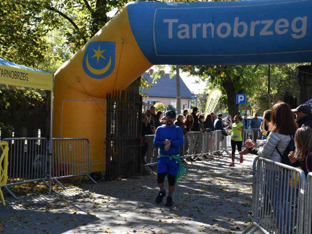 43. Bieg Nadwiślański w Tarnobrzegu - Pokonali 15 km z Baranowa Sandomierskiego do Tarnobrzega [zdjęcia]