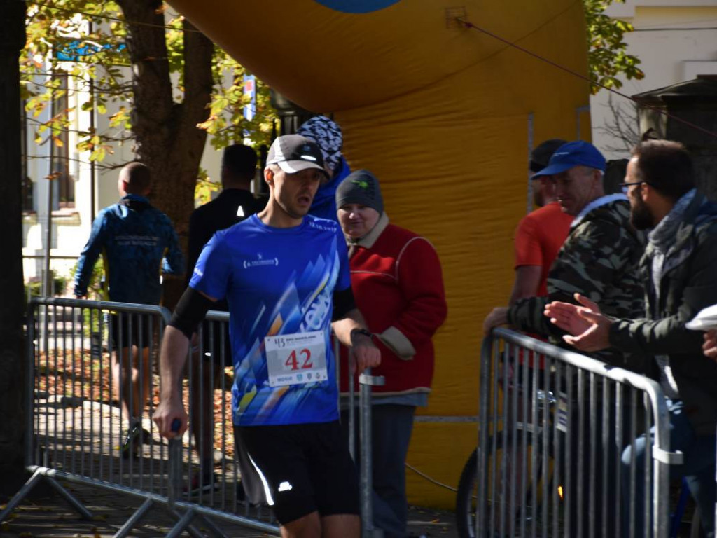 43. Bieg Nadwiślański w Tarnobrzegu - Pokonali 15 km z Baranowa Sandomierskiego do Tarnobrzega [zdjęcia]