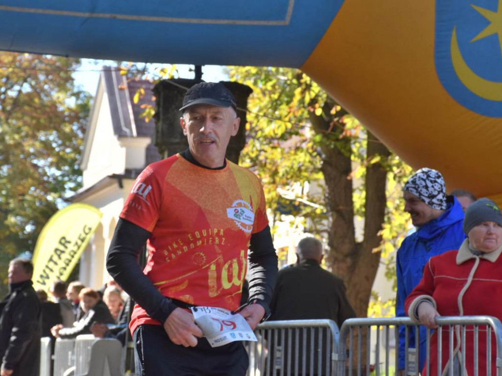 43. Bieg Nadwiślański w Tarnobrzegu - Pokonali 15 km z Baranowa Sandomierskiego do Tarnobrzega [zdjęcia]