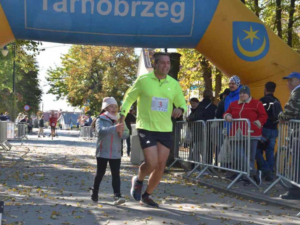 43. Bieg Nadwiślański w Tarnobrzegu - Pokonali 15 km z Baranowa Sandomierskiego do Tarnobrzega [zdjęcia]