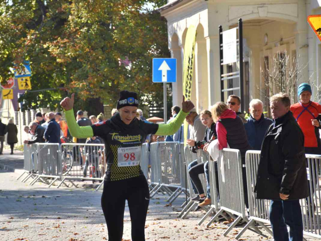 43. Bieg Nadwiślański w Tarnobrzegu - Pokonali 15 km z Baranowa Sandomierskiego do Tarnobrzega [zdjęcia]