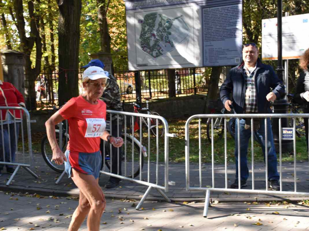 43. Bieg Nadwiślański w Tarnobrzegu - Pokonali 15 km z Baranowa Sandomierskiego do Tarnobrzega [zdjęcia]