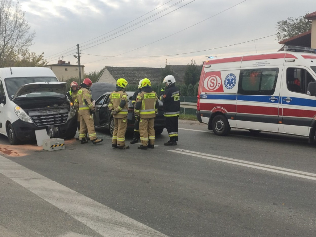 Zderzenie na DK77 w gm. Gorzyce [zdjęcia]