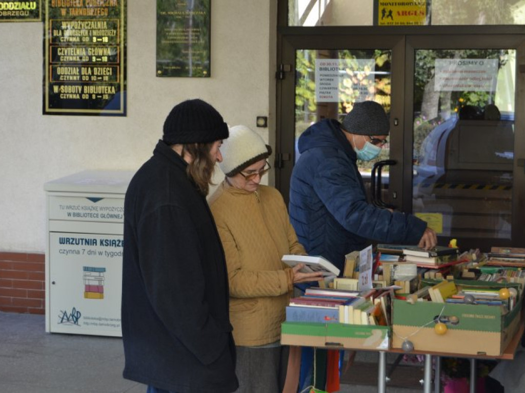 Sonda, rozmowa z psychologiem, wymiana książek w ramach 