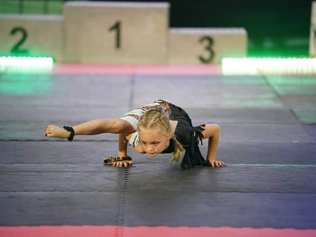 Sandomierzanka Lena Wiater została Mistrzynią Polski w Fitnesie Gimnastycznym Fit Kids [zdjęcia]