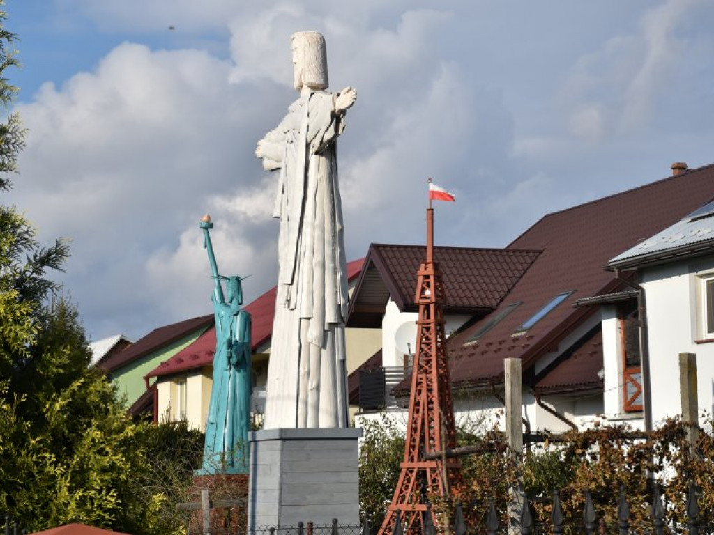 W Jadachach stanęła kopia Chrystusa z Rio! [W najnowszym numerze][zdjęcia]