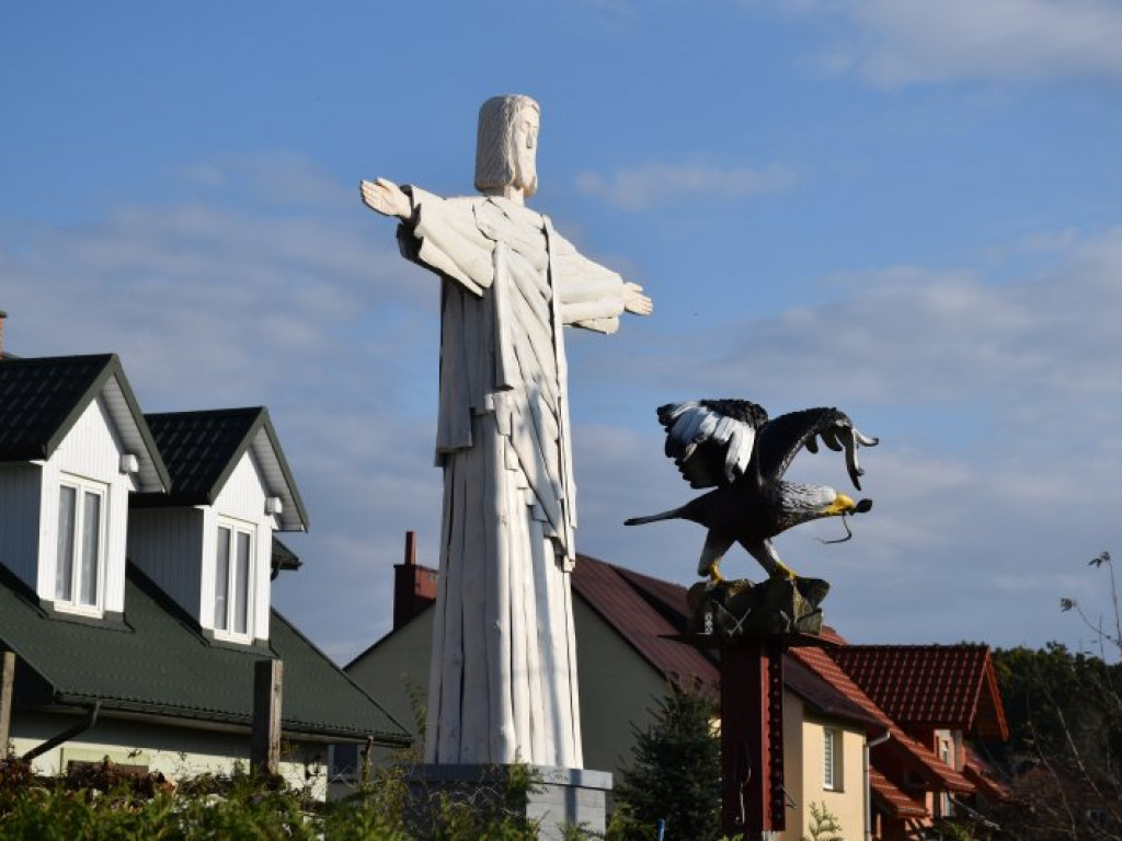 W Jadachach stanęła kopia Chrystusa z Rio! [W najnowszym numerze][zdjęcia]