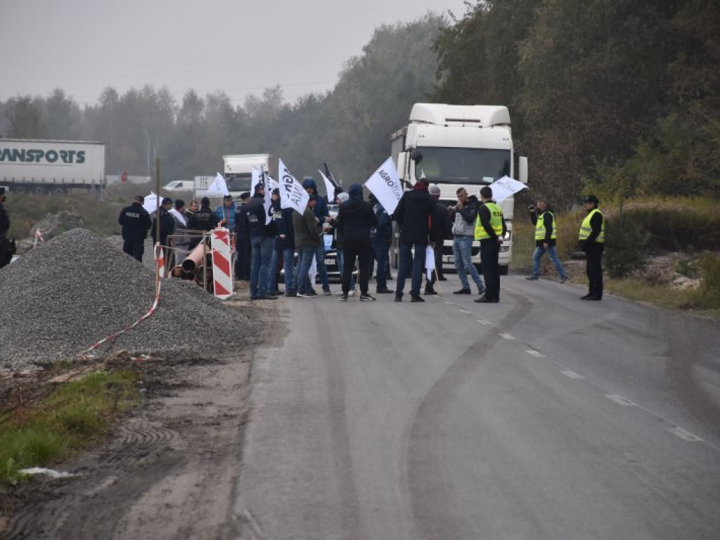 Protest w Woli Baranowskiej - interweniowała policja [zdjęcia]