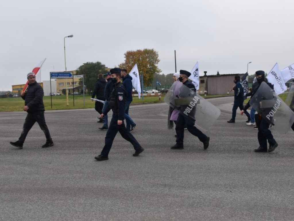 Protest w Woli Baranowskiej - interweniowała policja [zdjęcia]