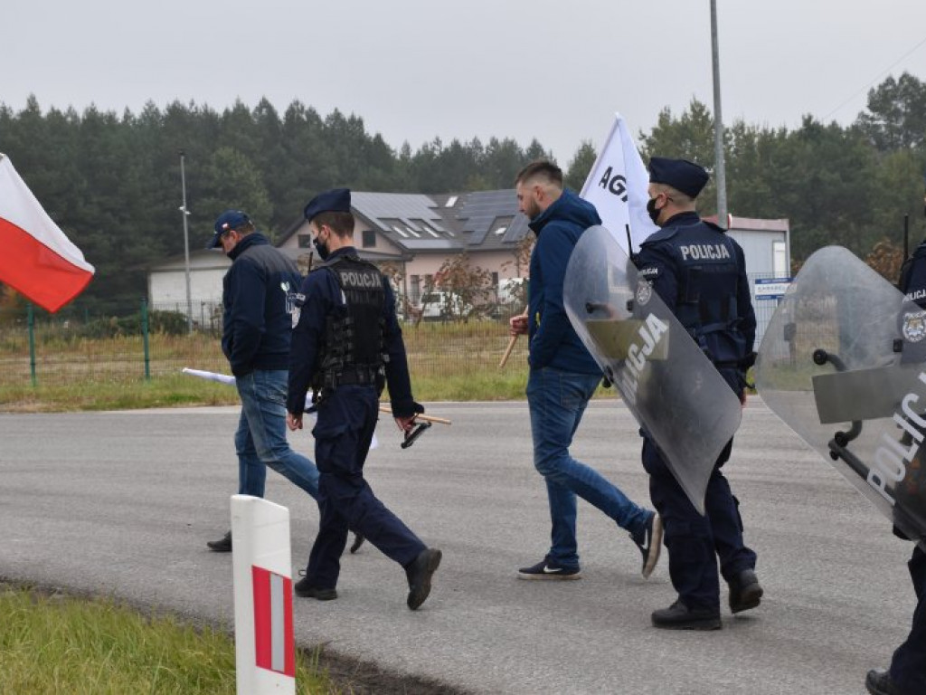 Protest w Woli Baranowskiej - interweniowała policja [zdjęcia]