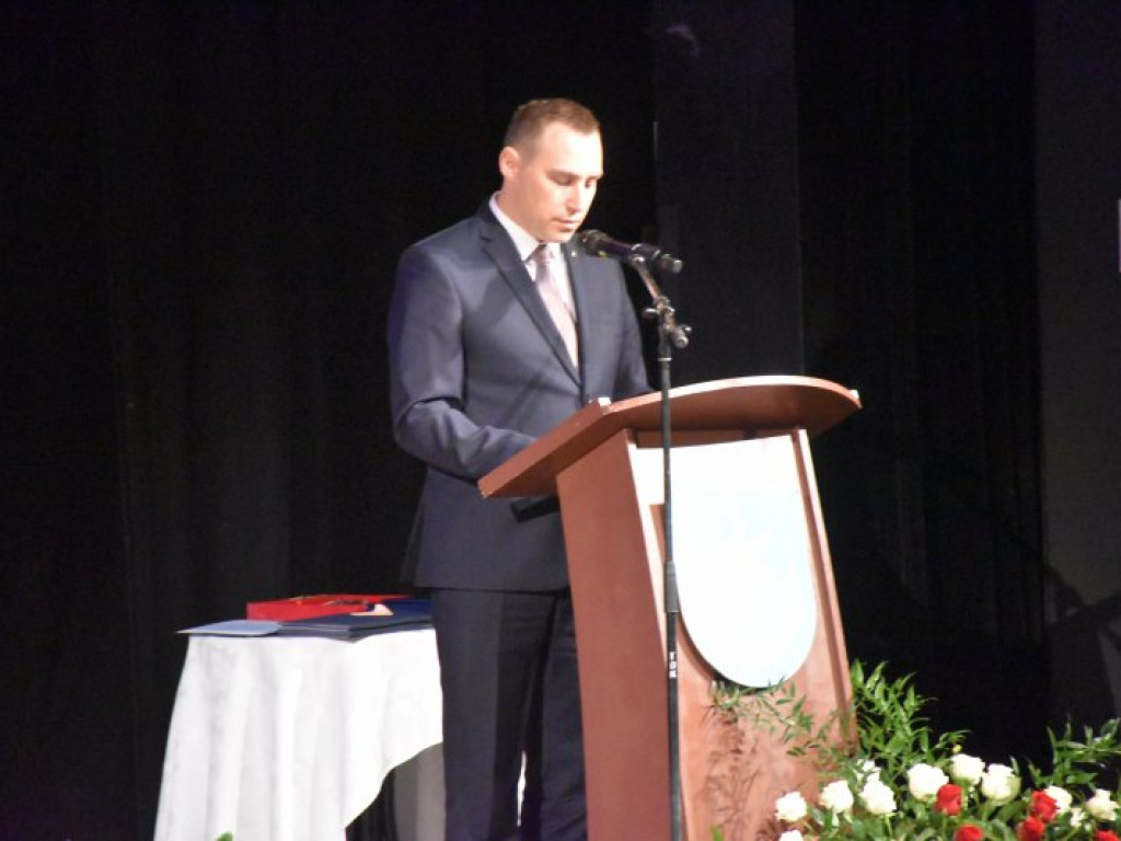 Święto Edukacji Narodowej. 50-lecie SP4 i nagrody dla tarnobrzeskich nauczycieli [zdjęcia]