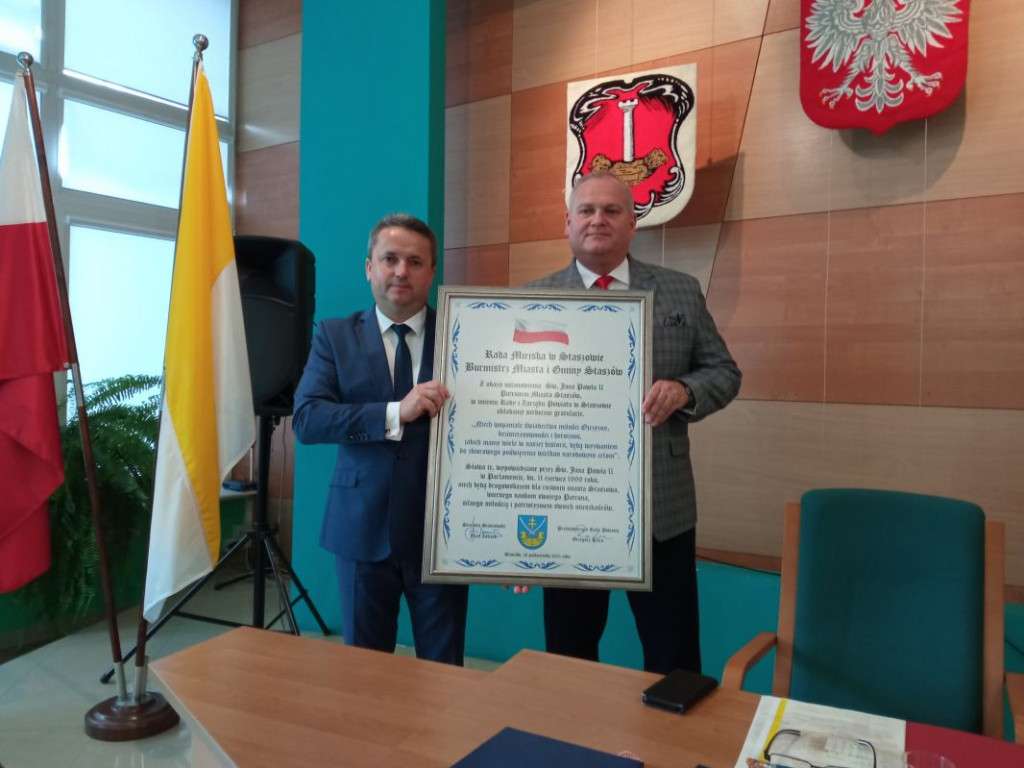 Podniosła uroczystość w Staszowie. Jan Paweł II został patronem miasta [zdjęcia]