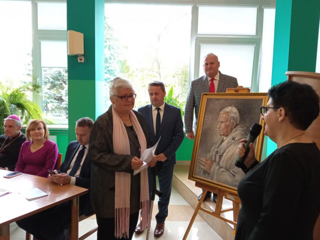 Podniosła uroczystość w Staszowie. Jan Paweł II został patronem miasta [zdjęcia]