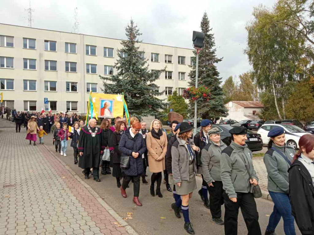 Podniosła uroczystość w Staszowie. Jan Paweł II został patronem miasta [zdjęcia]