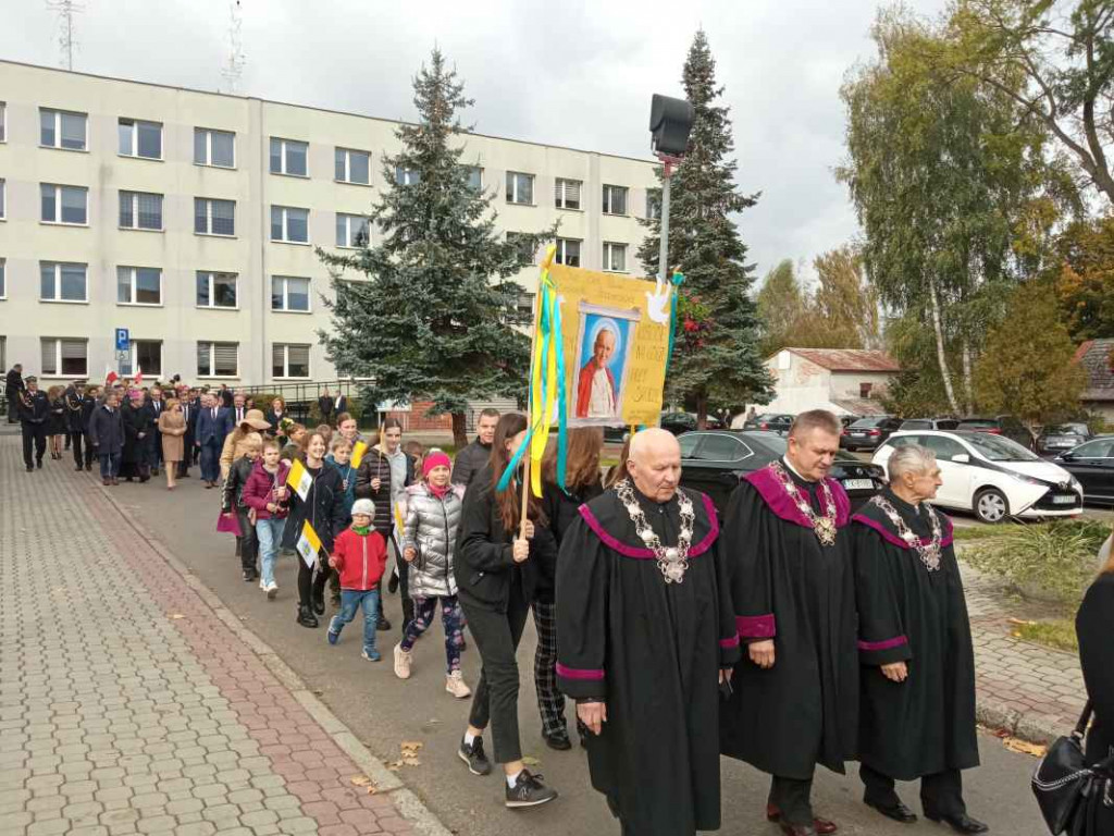 Podniosła uroczystość w Staszowie. Jan Paweł II został patronem miasta [zdjęcia]