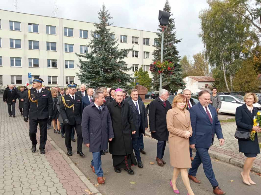 Podniosła uroczystość w Staszowie. Jan Paweł II został patronem miasta [zdjęcia]