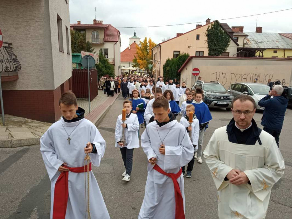 Podniosła uroczystość w Staszowie. Jan Paweł II został patronem miasta [zdjęcia]