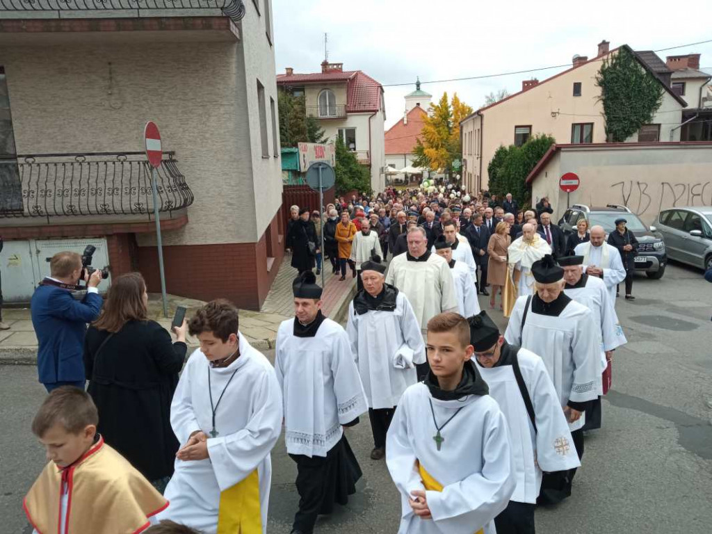 Podniosła uroczystość w Staszowie. Jan Paweł II został patronem miasta [zdjęcia]