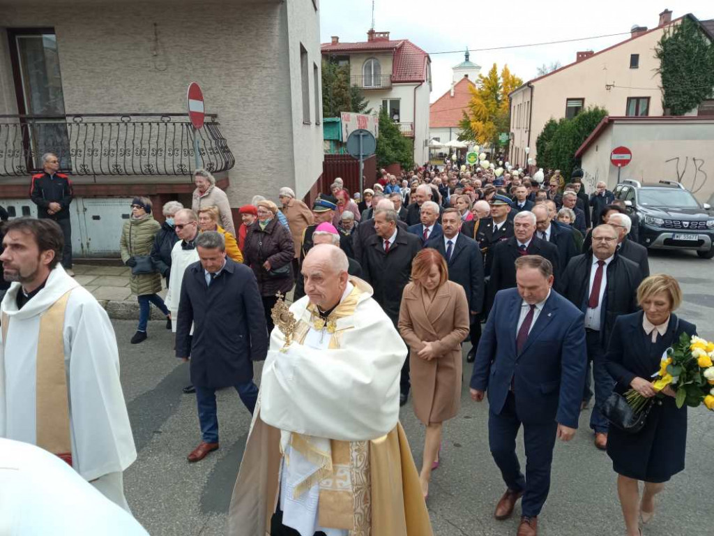 Podniosła uroczystość w Staszowie. Jan Paweł II został patronem miasta [zdjęcia]