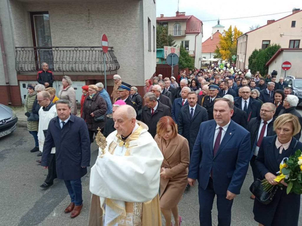 Podniosła uroczystość w Staszowie. Jan Paweł II został patronem miasta [zdjęcia]