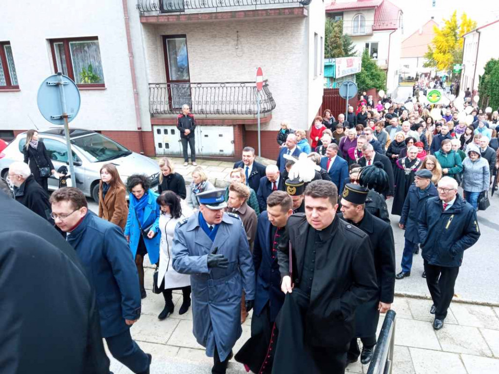 Podniosła uroczystość w Staszowie. Jan Paweł II został patronem miasta [zdjęcia]