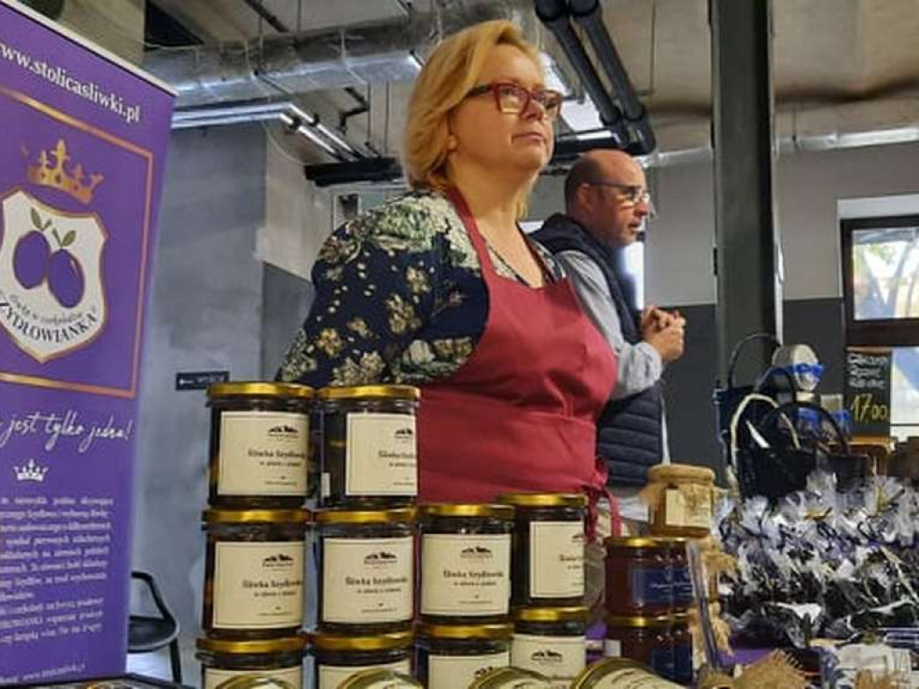 Regionalne specjały, sztuka i ser w kolorze krzemienia pasiastego. W stolicy odbył się Targ Sandomierski [zdjęcia]