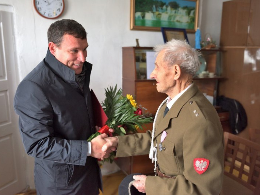 100. urodziny Władysława Harimskiego z gminy Klimontów [zdjęcia]