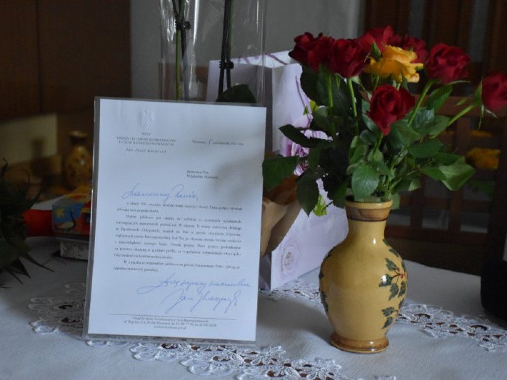 100. urodziny Władysława Harimskiego z gminy Klimontów [zdjęcia]