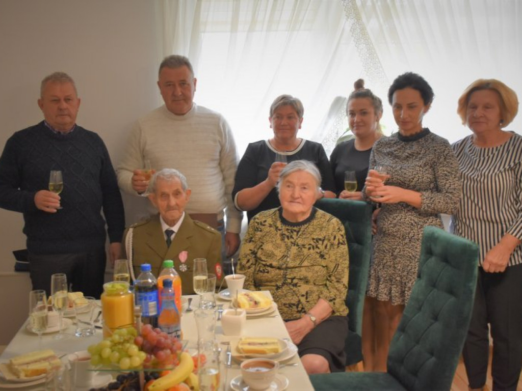 100. urodziny Władysława Harimskiego z gminy Klimontów [zdjęcia]