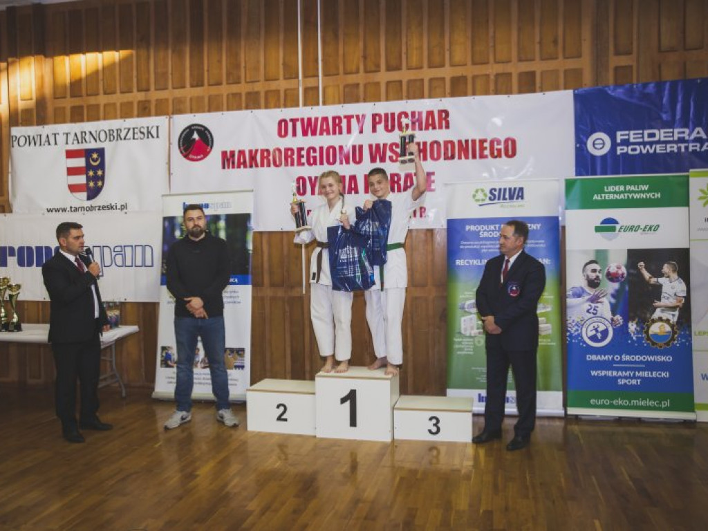 140 zawodników karate walczyło w Tarnobrzegu
