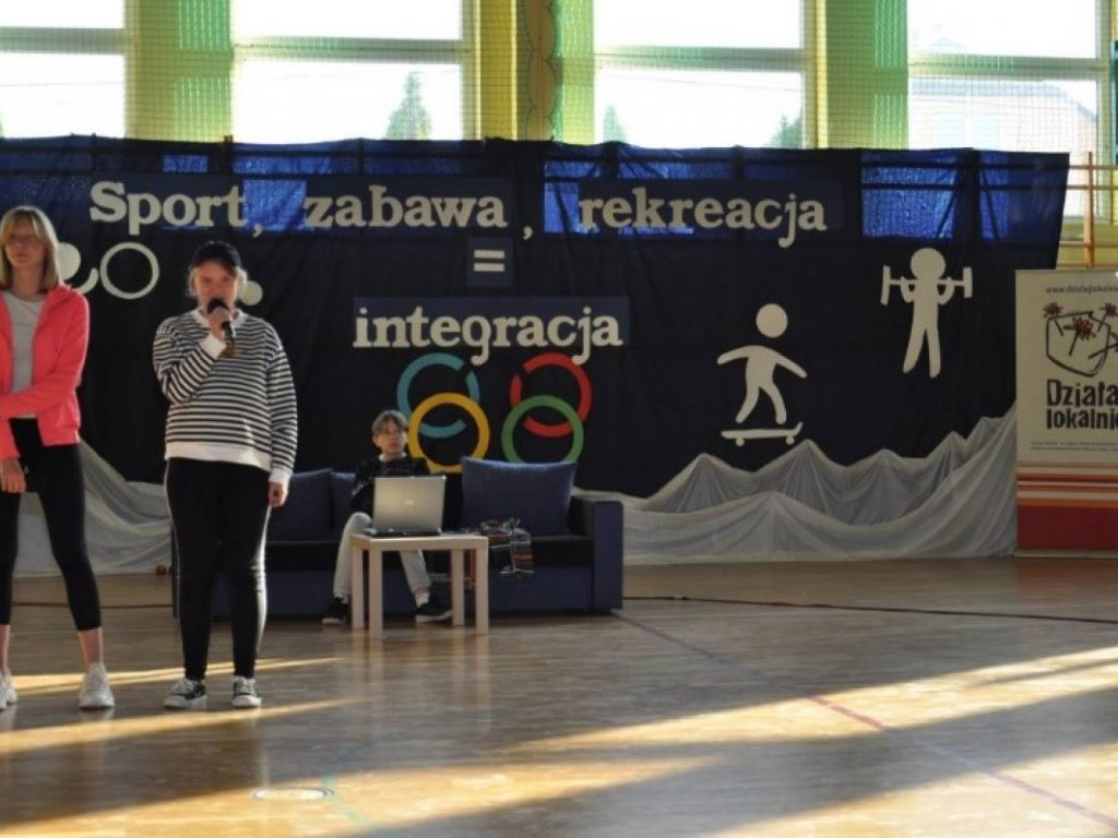 Gm. Połaniec. Sadzili kwiaty, ćwiczyli zumbę i robili zdrową pizzę [zdjęcia]