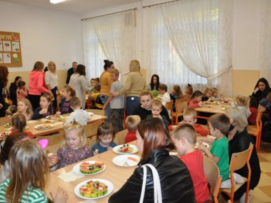 Gm. Połaniec. Sadzili kwiaty, ćwiczyli zumbę i robili zdrową pizzę [zdjęcia]