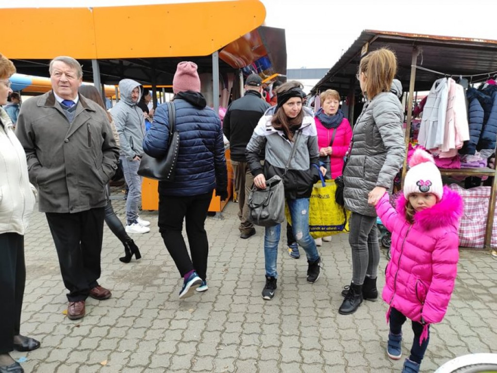 Tłumy na Pchlim Targu w Tarnobrzegu [zdjęcia]
