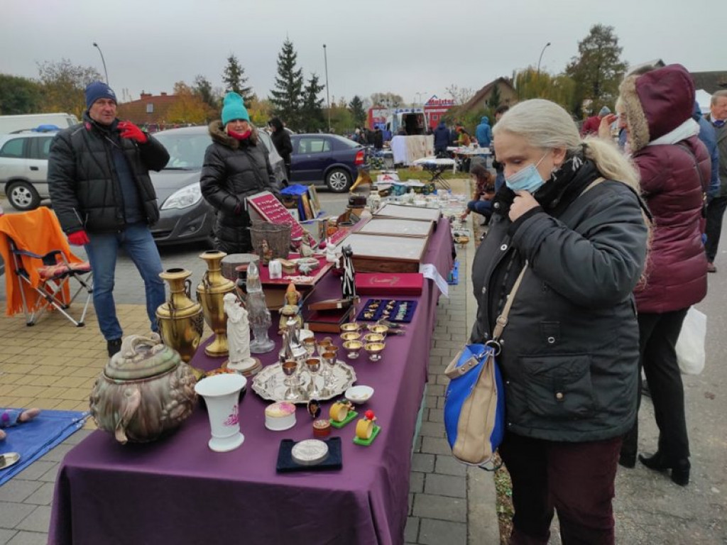 Tłumy na Pchlim Targu w Tarnobrzegu [zdjęcia]
