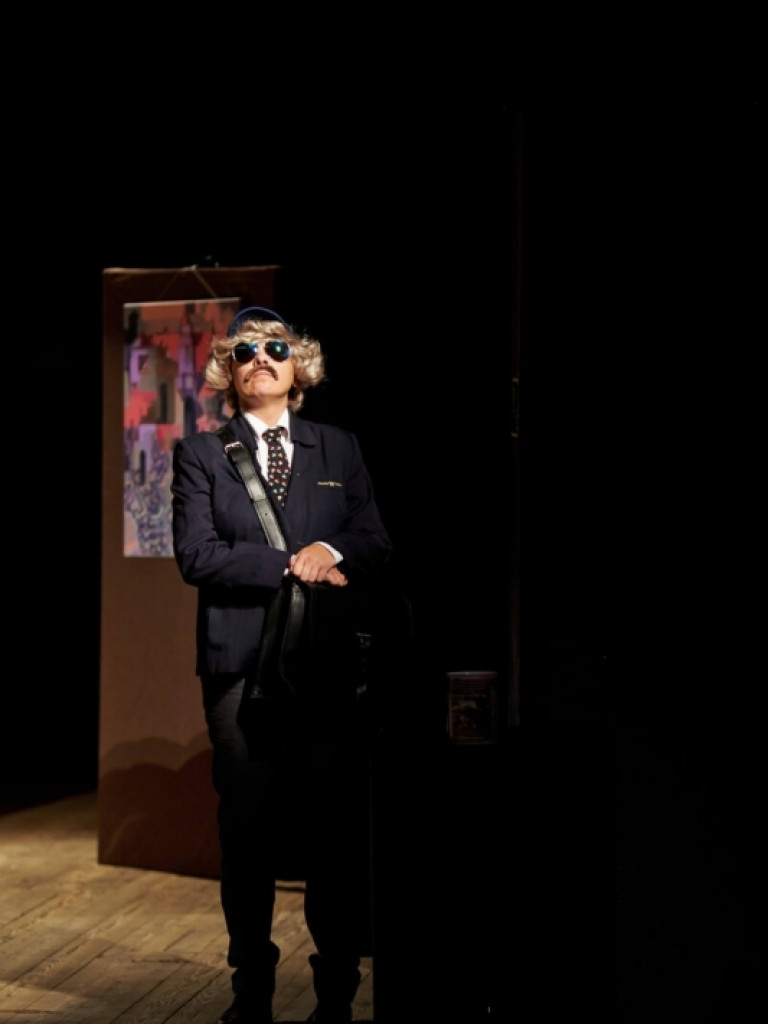 Tarnobrzeg. Gromkie brawa i tłumy na spektaklu Teatru Czwartek w TDK [zdjęcia]
